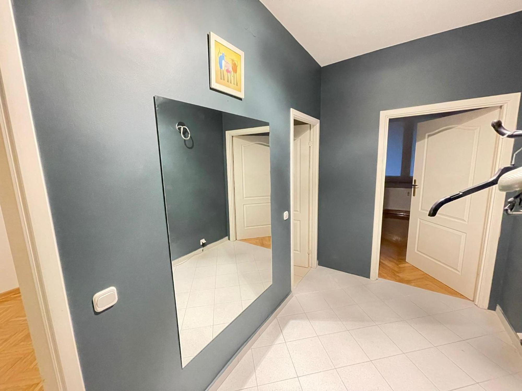 Yourapart Wilcza Apartment